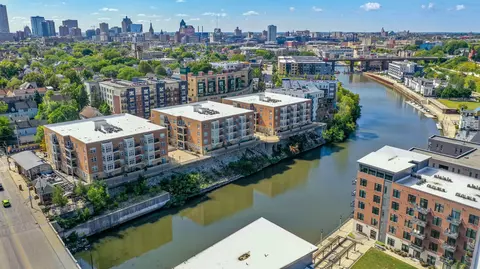 1915 N Water #201, Milwaukee, WI 53202