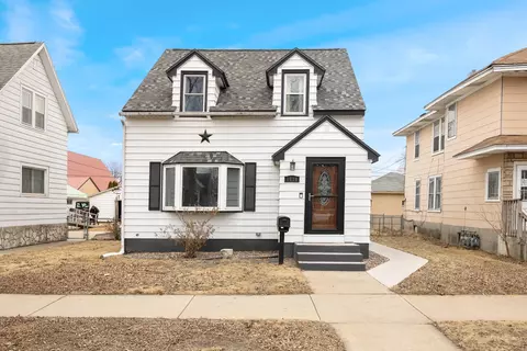 1918 Wood, La Crosse, WI 54603