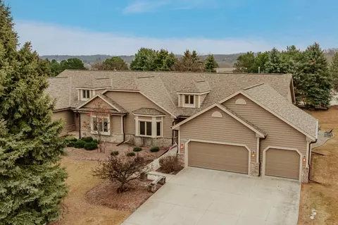 n19w28929 Golf, Delafield, WI 53072