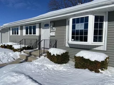 1716 Philippen, Manitowoc, WI 54220