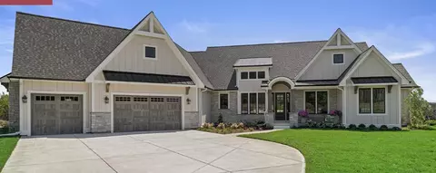 16827 W Autumn Trce, New Berlin, WI 53151