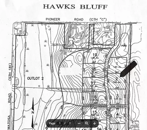 14210 N Pine Blf, Mequon, WI 53097