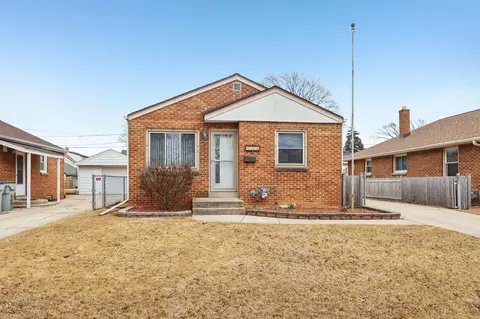 4362 S Taylor, Milwaukee, WI 53207