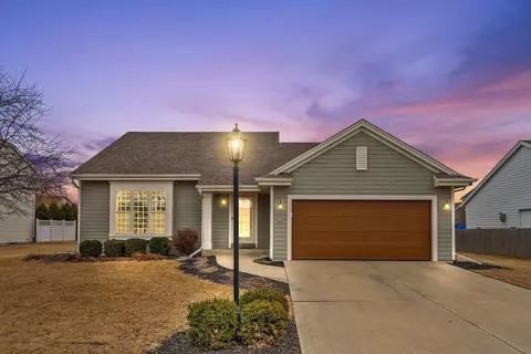 260 N Sweetwater, Port Washington, WI 53074