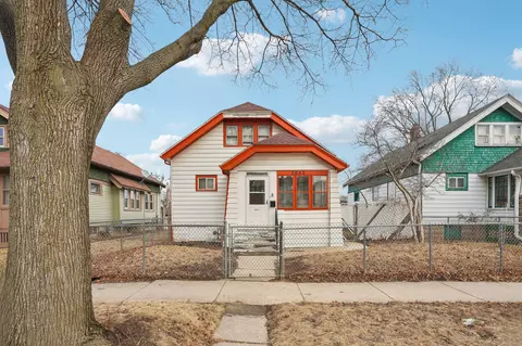 3052 N 47th, Milwaukee, WI 53210
