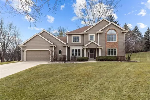 2906 Skyline, Waukesha, WI 53188