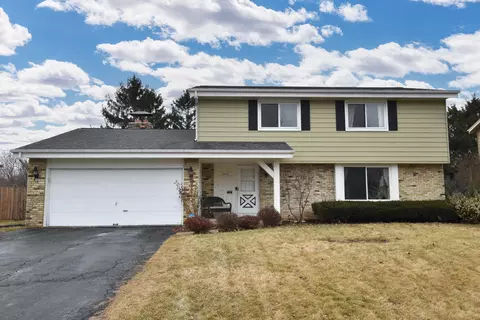 5510 Gallant Fox, Racine, WI 53402