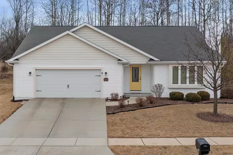 677 N Joshua, Lake Geneva, WI 53147