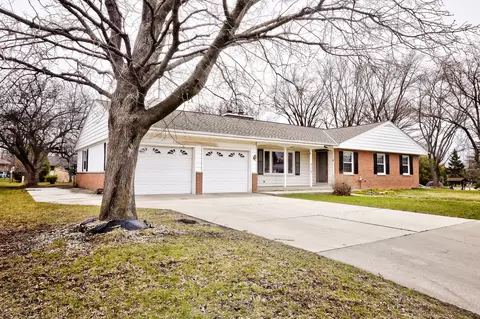 n166w20918 Parkway, Jackson, WI 53037