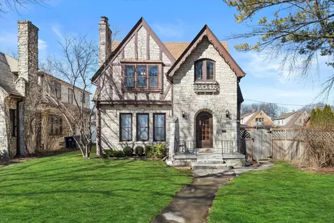 5644 W Roosevelt, Milwaukee, WI 53216