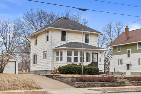 1105 Lincoln, Waukesha, WI 53186