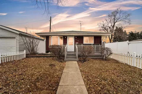 1613 Virginia, Racine, WI 53405