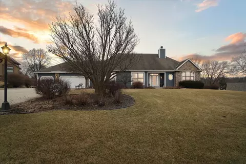 19545 Whitehall, Brookfield, WI 53045
