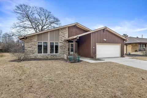 2920 S 80th, West Allis, WI 53219