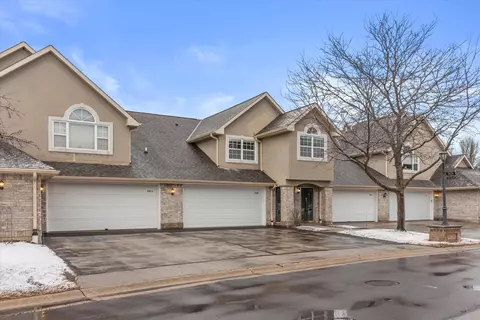9128 W Elm #E, Franklin, WI 53132