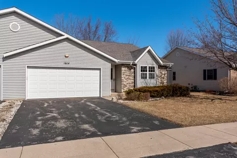 1614 Goldenrod, West Bend, WI 53095