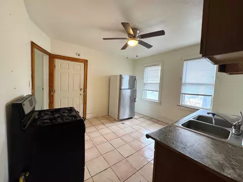 3030 N Palmer #3032, Milwaukee, WI 53212