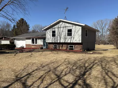 w242s10245 Meadow, Big Bend, WI 53103