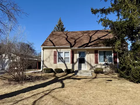 1447 S 167th, New Berlin, WI 53151