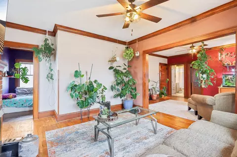 3615 W Cold Spg, Greenfield, WI 53221