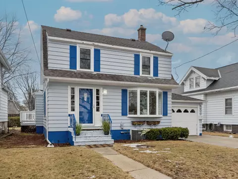 1817 27th, Two Rivers, WI 54241