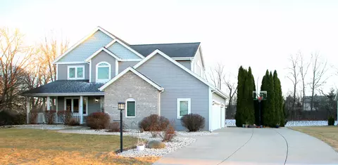 8835 W Silverwood, Franklin, WI 53132