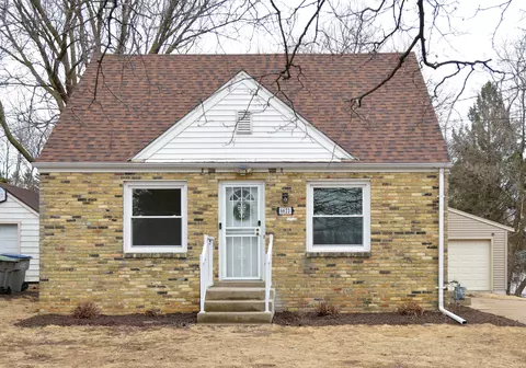 6622 N 43rd, Milwaukee, WI 53209