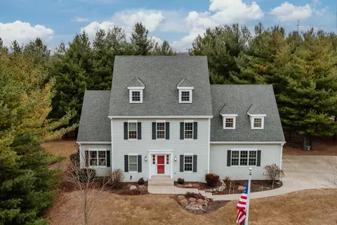 28430 Coyote, Burlington, WI 53105