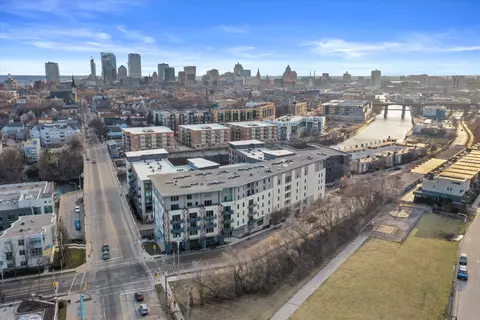 2080 N Commerce #411, Milwaukee, WI 53212