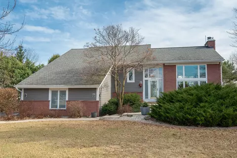 2374 Ball, Richfield, WI 53076