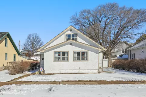 1721 Johnson, La Crosse, WI 54601