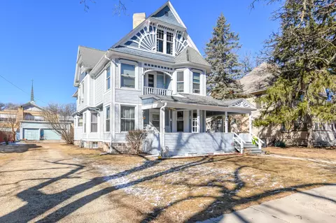 214 S Third #212, Delavan, WI 53115