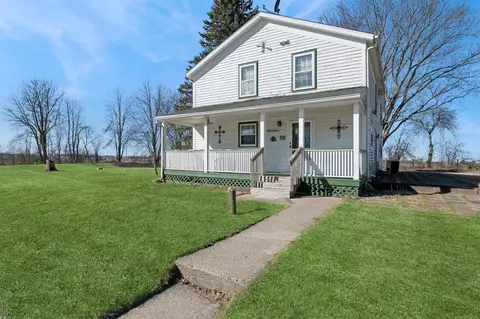 11527 E County Road J, Clinton, WI 53525