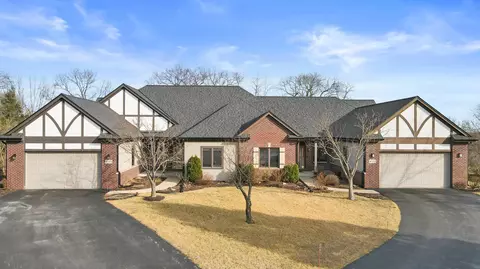 4350 S Rose, New Berlin, WI 53151