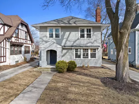 4128 N Farwell, Shorewood, WI 53211