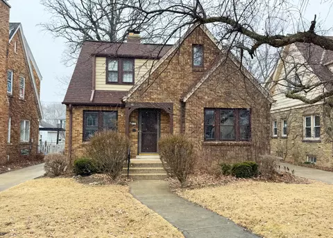 2639 N 73rd, Wauwatosa, WI 53213