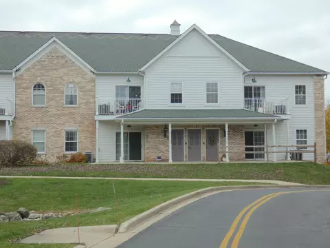 2718 Northview #22, Waukesha, WI 53188