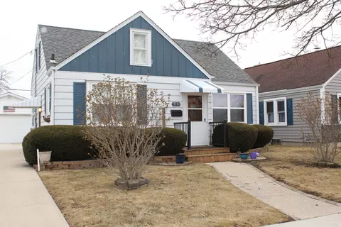 7551 32nd, Kenosha, WI 53142