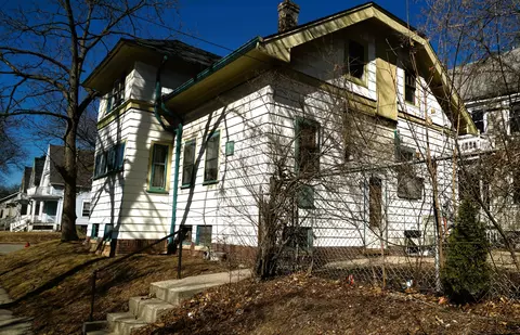 3002 N Buffum, Milwaukee, WI 53212