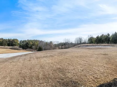 Lt20 Silveridge #BLK 5, Manitowoc, WI 54220