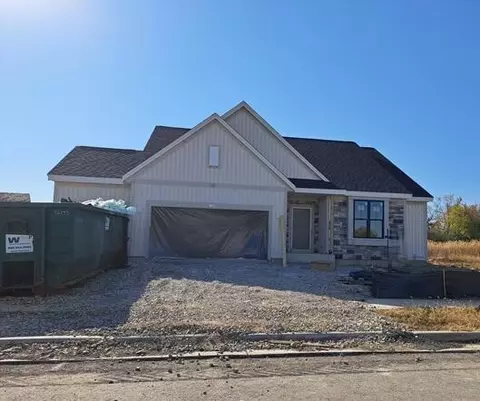 1225 Green Tree, Oconomowoc, WI 53066