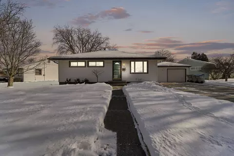 4130 S Lenox, Milwaukee, WI 53207