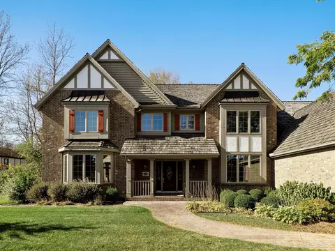 1320 Bentwood, Manitowoc, WI 54220