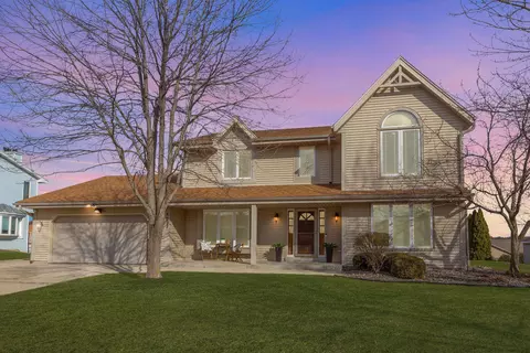 4038 S 96th, Greenfield, WI 53228