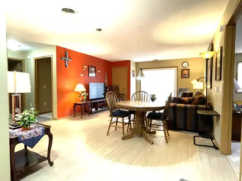 140 W Commerce #212, Slinger, WI 53086