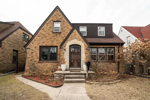 4619 N Ironwood, Glendale, WI 53209