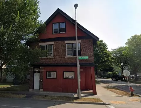 3900 N Port Washington, Milwaukee, WI 53212