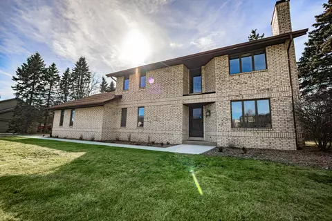 3330 Fenceline, Caledonia, WI 53126