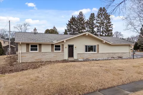 1550 N N Pne, Grafton, WI 53024