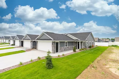 1643 Red Clover, Holmen, WI 54636